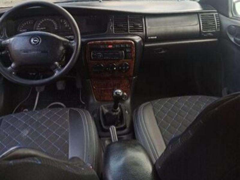 Opel Vectra, 1996 il, 2.0 L, 359 000 km