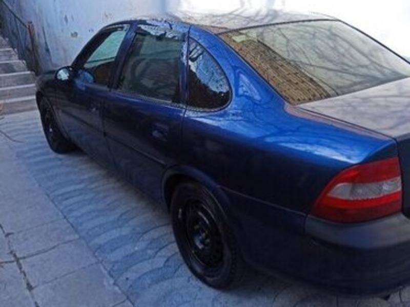 Opel Vectra, 1996 il, 2.0 L, 359 000 km