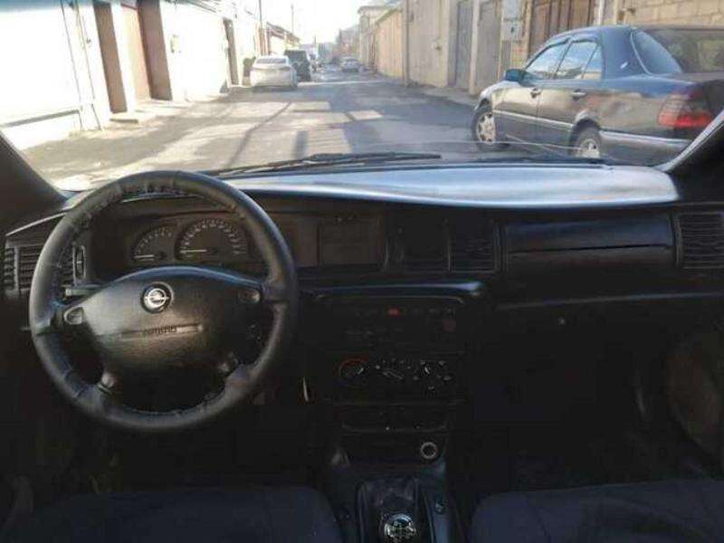 Opel Vectra, 1996 il, 1.8 L, 381 034 km