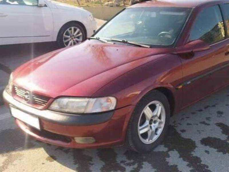 Opel Vectra, 1996 il, 1.8 L, 274 000 km