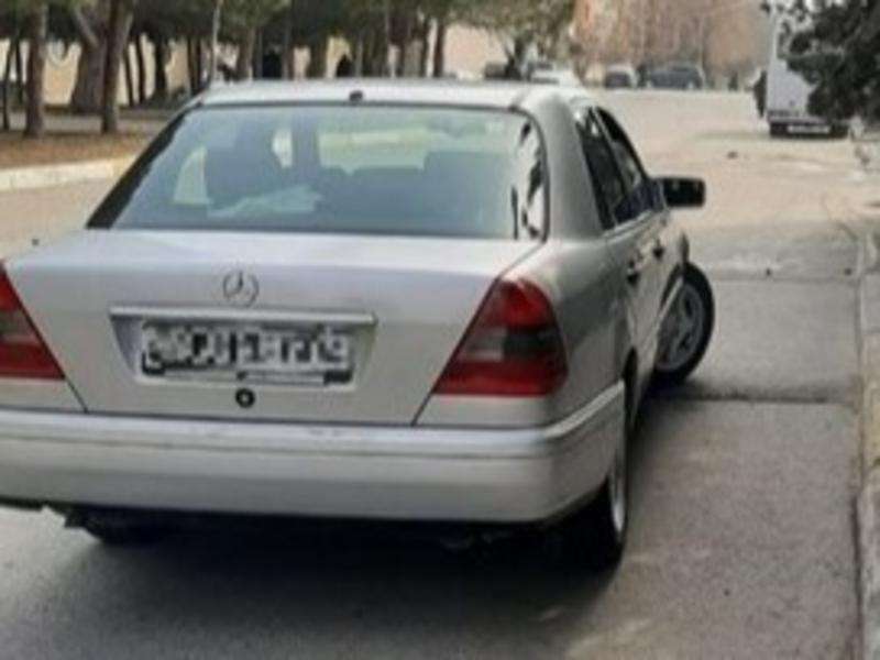 Mercedes C 180, 1995 il, 1.8 L, 399 000 km