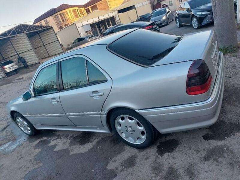 Mercedes C 180, 1995 il, 1.8 L, 230 000 km