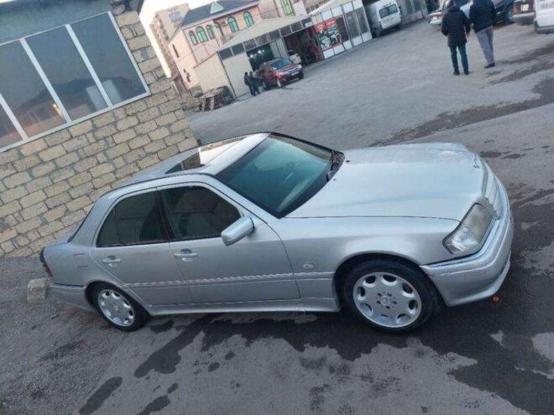 Mercedes C 180, 1995 il, 1.8 L, 230 000 km