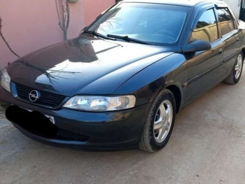 Opel Vectra, 1996 il, 2.0 L, 180 000 km