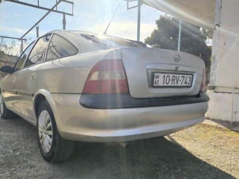 Opel Vectra, 1996 il, 2.0 L, 224 500 km