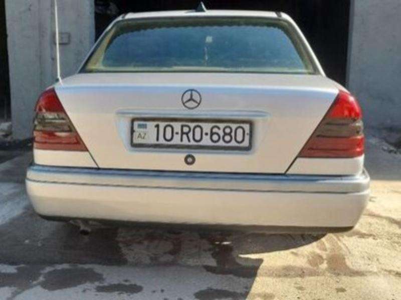 Mercedes C 180, 1995 il, 1.8 L, 330 000 km