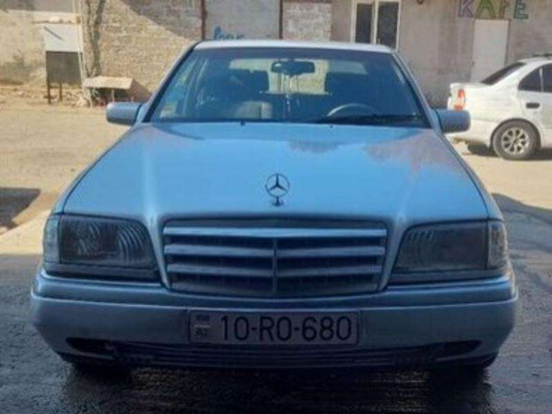 Mercedes C 180, 1995 il, 1.8 L, 330 000 km
