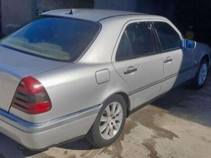 Mercedes C 180, 1995 il, 1.8 L, 330 000 km