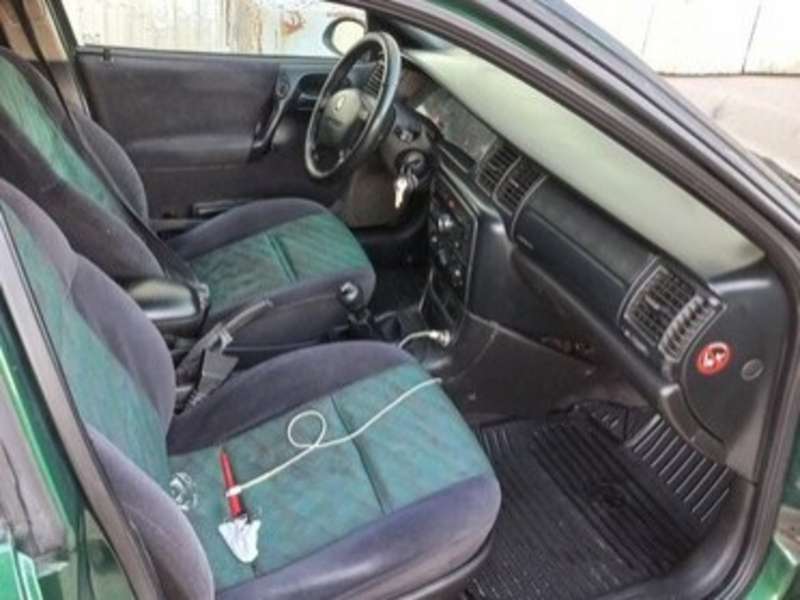 Opel Vectra, 1996 il, 2.0 L, 365 000 km