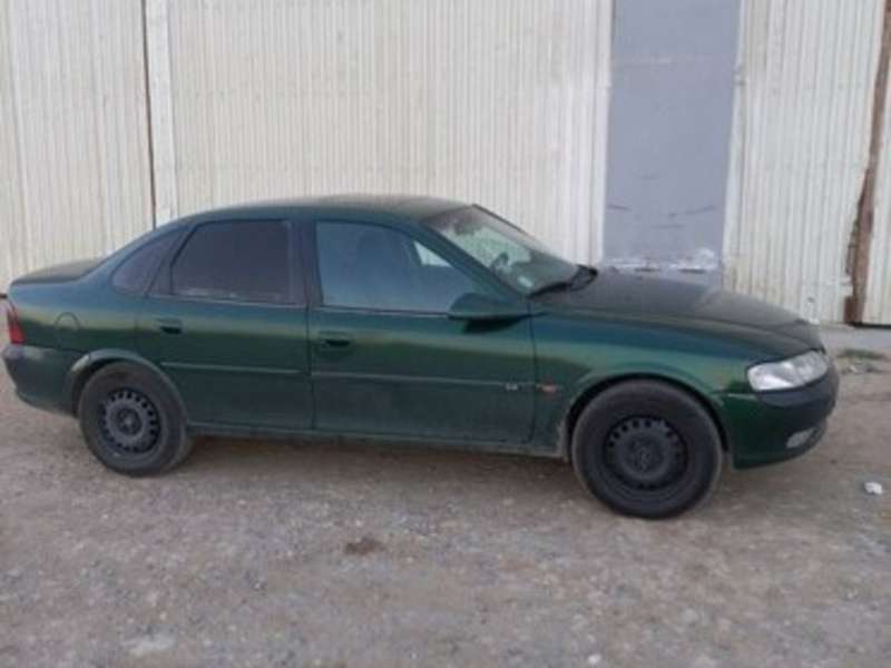 Opel Vectra, 1996 il, 2.0 L, 365 000 km