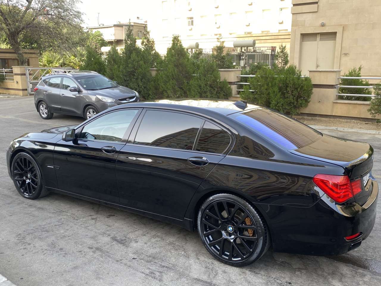 BMW 740, 2011 il, 3.0 L, 144 000 km