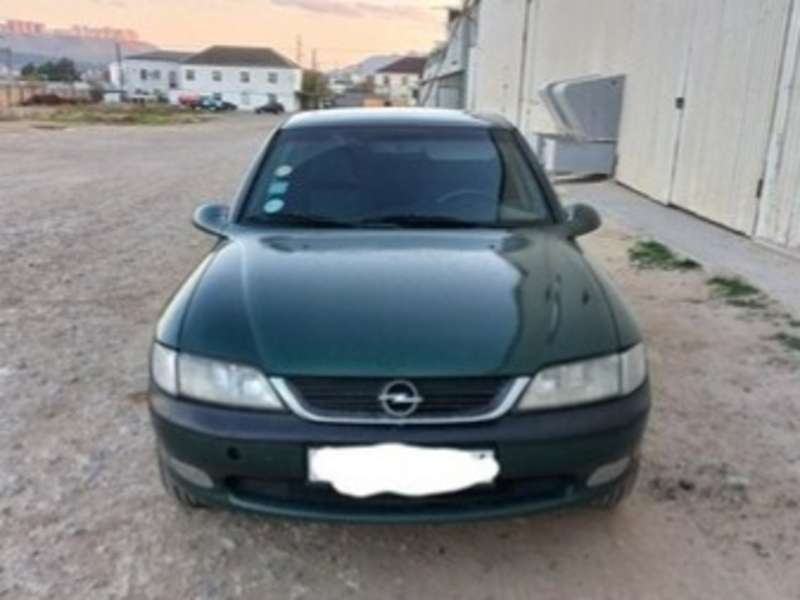 Opel Vectra, 1996 il, 2.0 L, 365 000 km