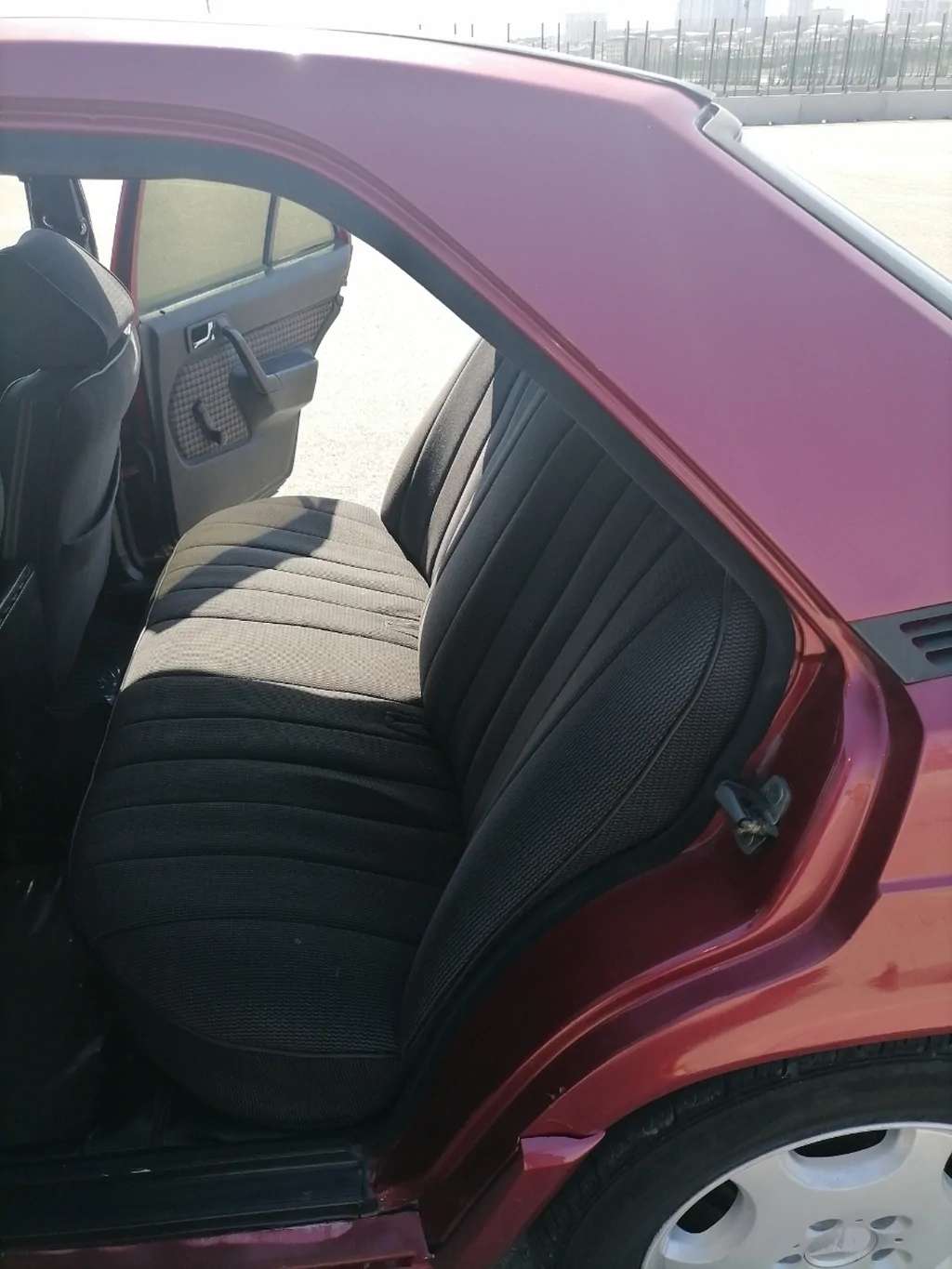 Mercedes 190, 1990 il, 1.8 L, 400 000 km