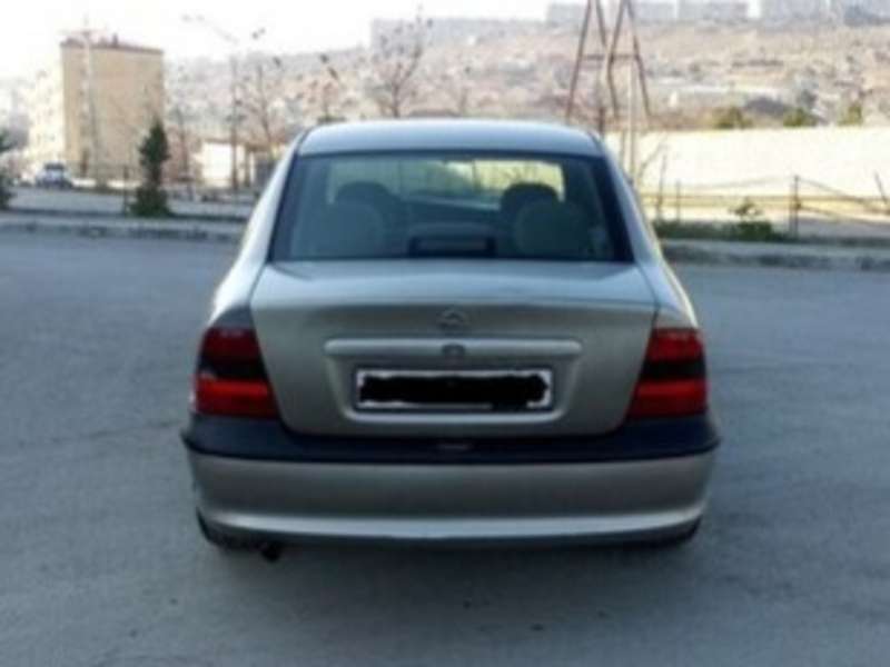 Opel Vectra, 1996 il, 1.6 L, 348 902 km