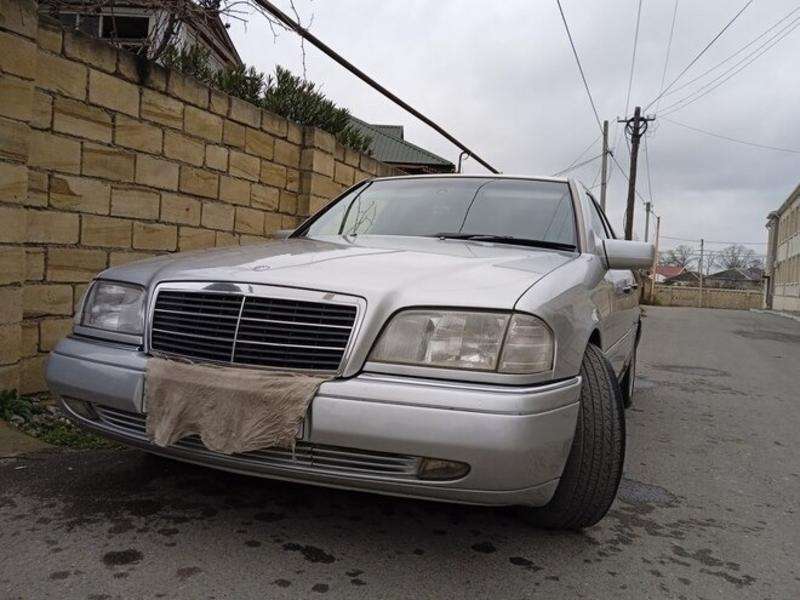 Mercedes C 180, 1995 il, 1.8 L, 280 000 km