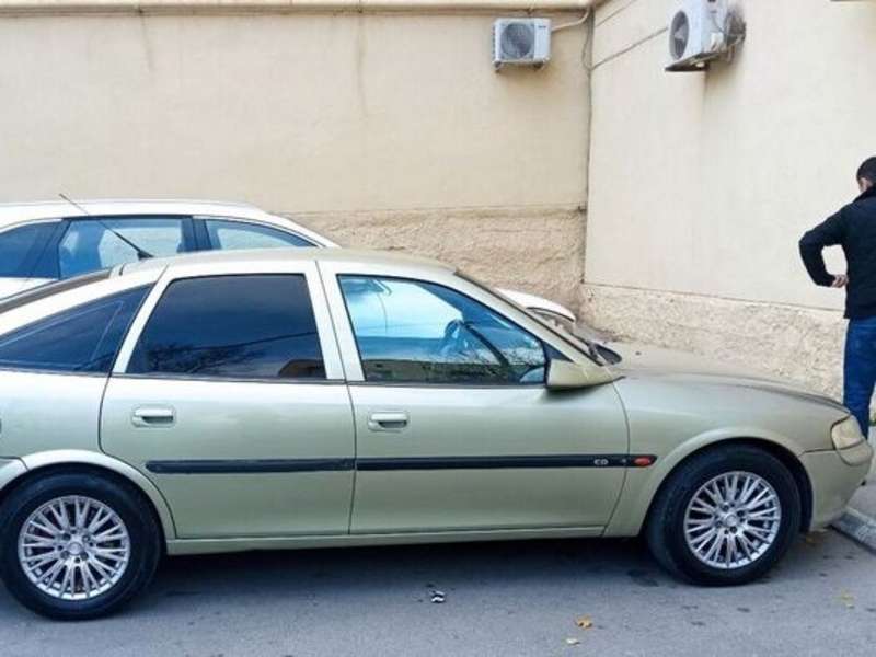 Opel Vectra, 1996 il, 1.6 L, 475 000 km