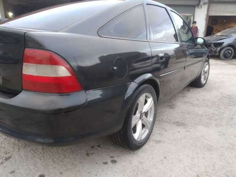 Opel Vectra, 1996 il, 2.0 L, 452 632 km