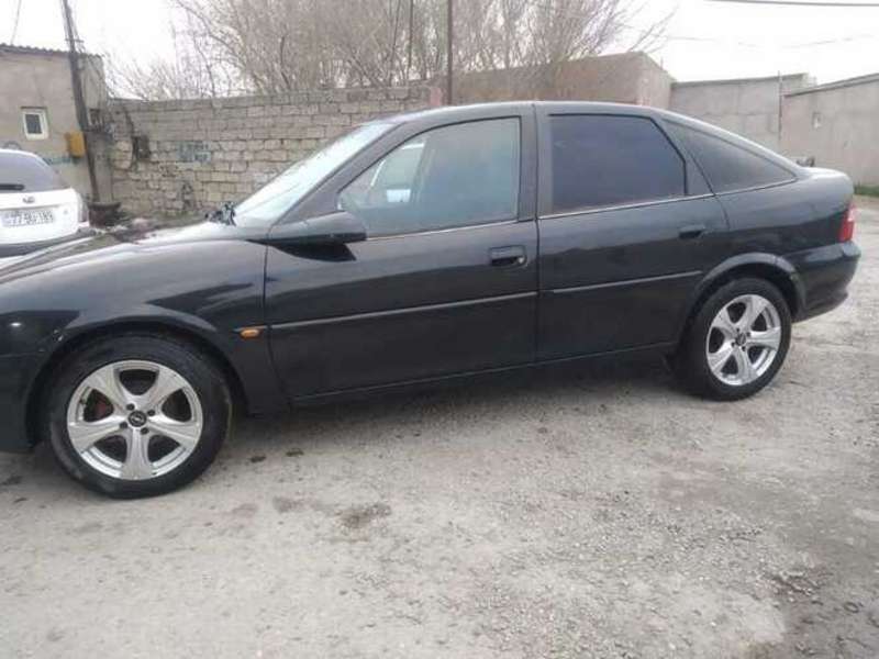 Opel Vectra, 1996 il, 2.0 L, 452 632 km