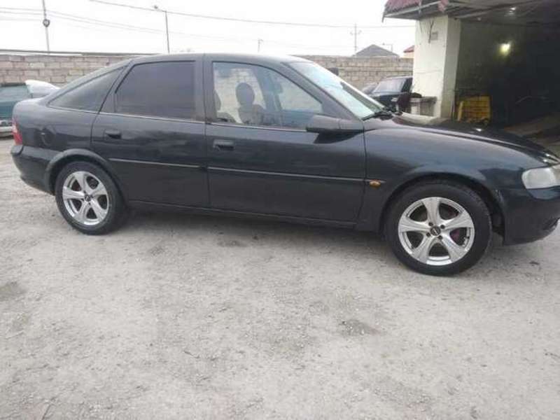 Opel Vectra, 1996 il, 2.0 L, 452 632 km