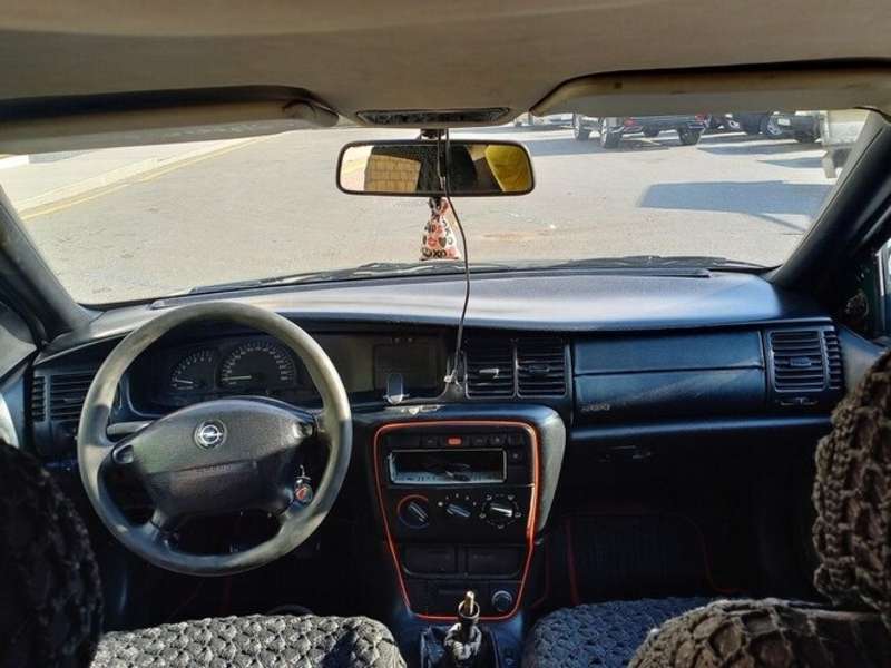Opel Vectra, 1996 il, 1.6 L, 100 000 km