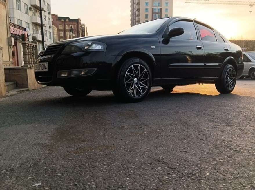 Nissan Sunny, 2011 il, 1.6 L, 250 000 km