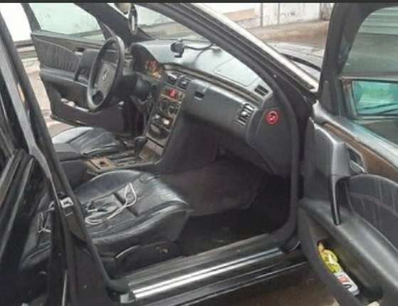 Mercedes E 280, 1996 il, 2.8 L, 150 000 km
