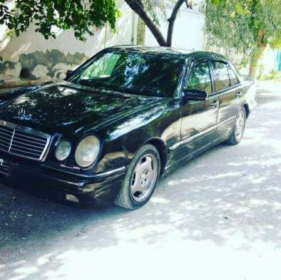 Mercedes E 280, 1996 il, 2.8 L, 150 000 km
