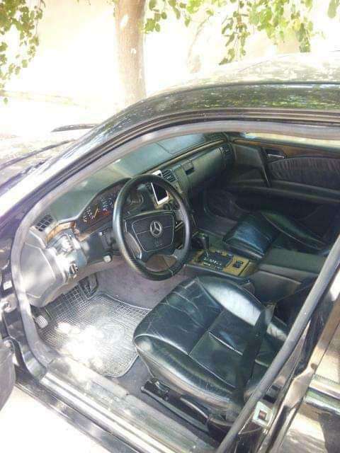 Mercedes E 280, 1996 il, 2.8 L, 150 000 km