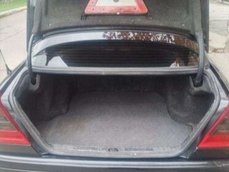 Mercedes C 180, 1995 il, 1.8 L, 350 000 km