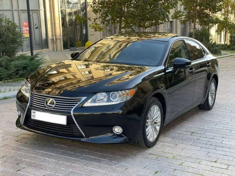 Lexus ES 350, 2014 il, 3.5 L, 137 000 km