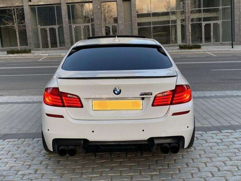 BMW 528, 2013 il, 2.0 L, 236 000 km