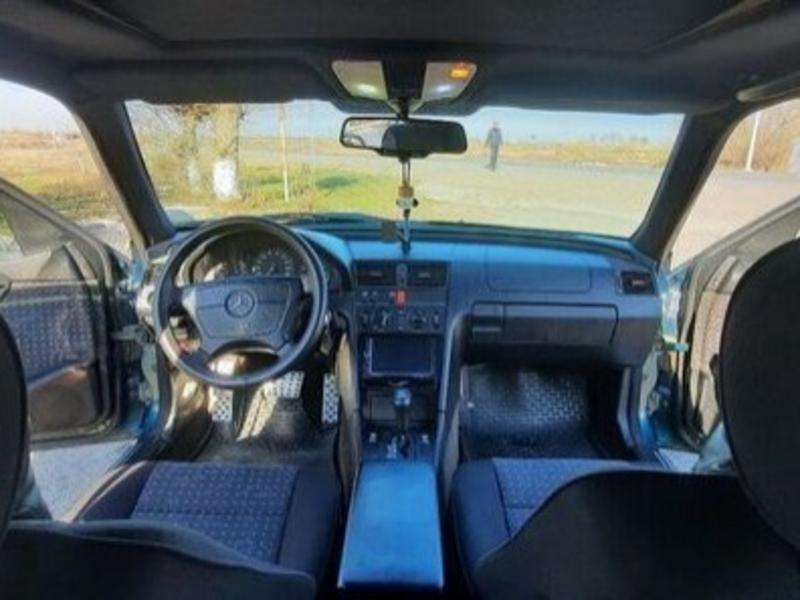 Mercedes C 180, 1995 il, 1.8 L, 249 657 km