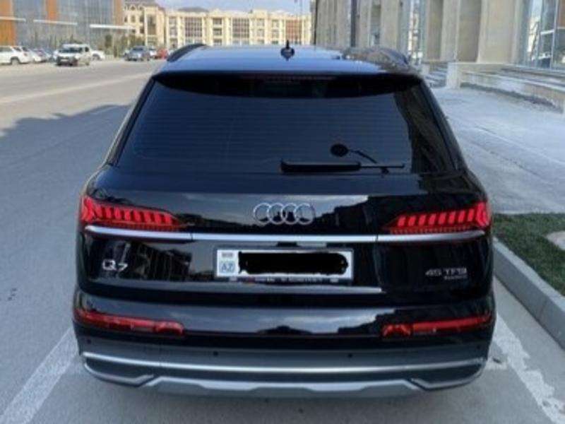 Audi Q7, 2020 il, 2.0 L, 5 000 km