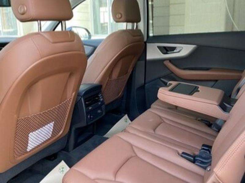 Audi Q7, 2020 il, 2.0 L, 5 000 km