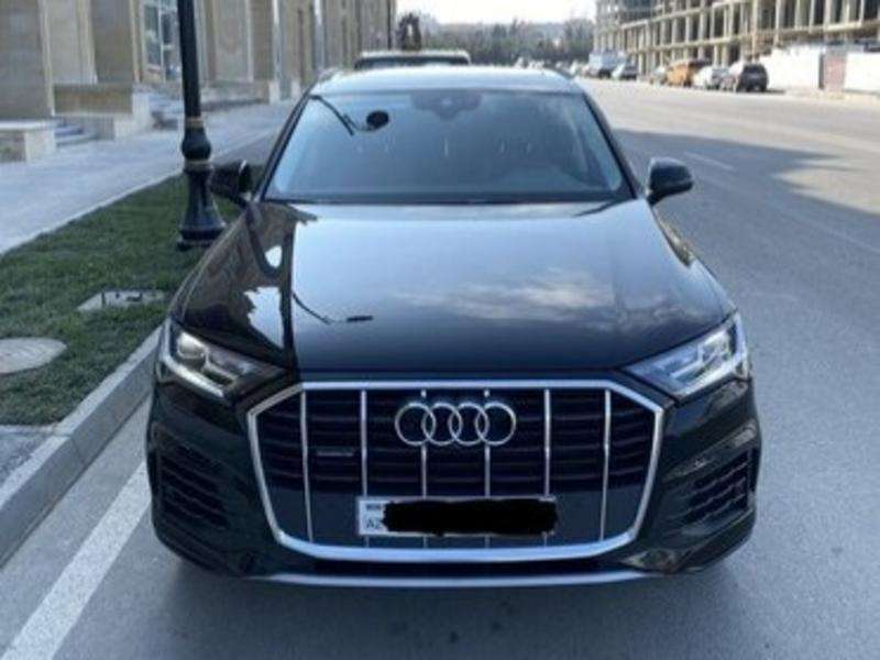 Audi Q7, 2020 il, 2.0 L, 5 000 km