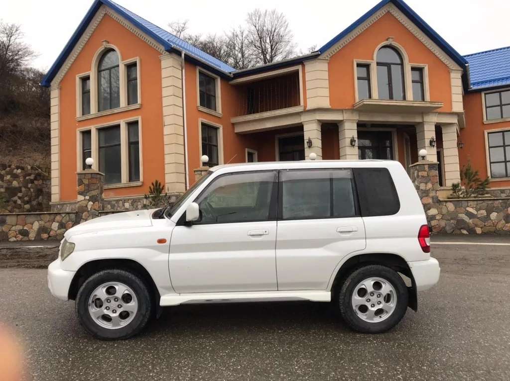 Mitsubishi Pajero iO, 2000 il, 2.0 L, 270 000 km