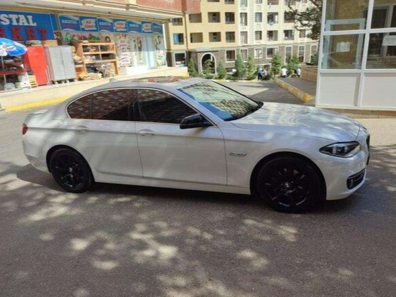 BMW 520, 2016 il, 2.0 L, 118 000 km