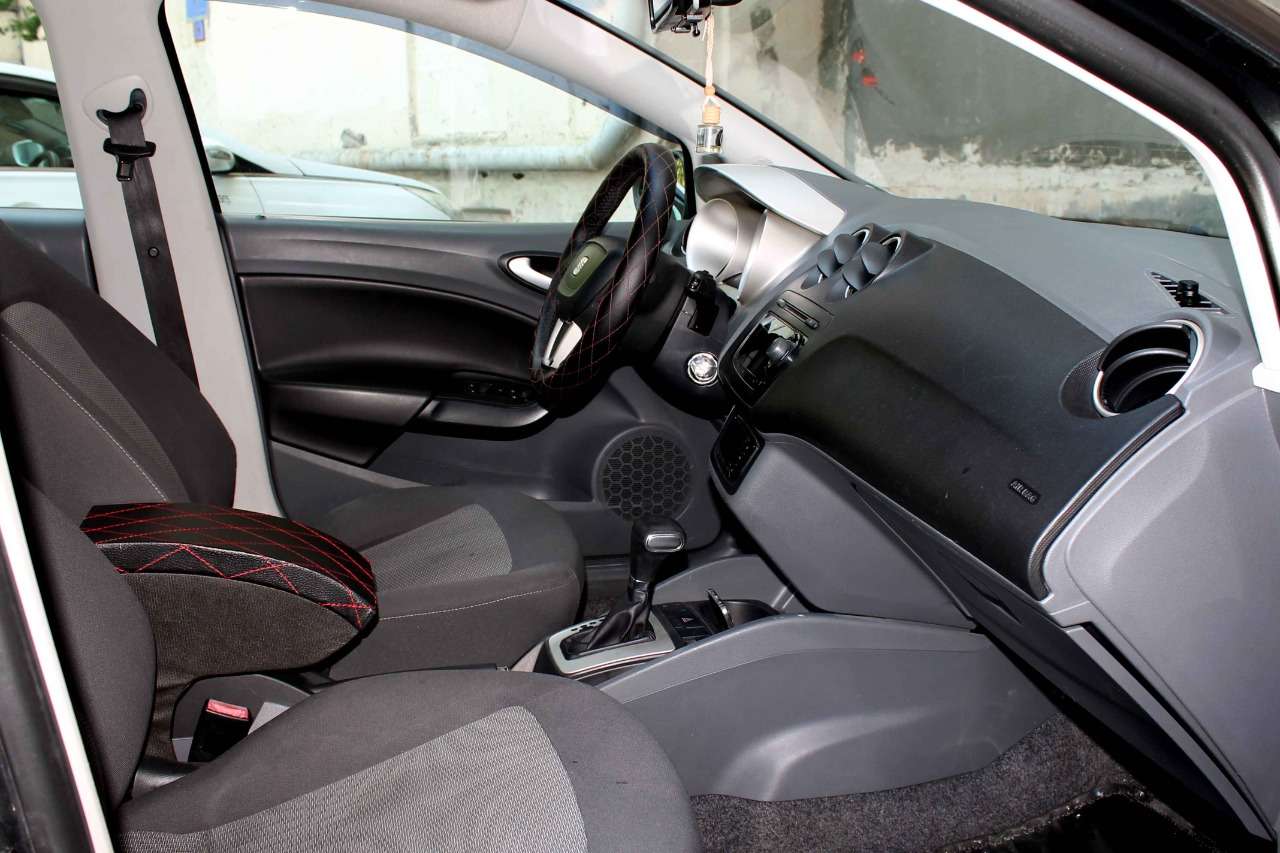 SEAT Ibiza, 2011 il, 1.6 L, 118 000 km