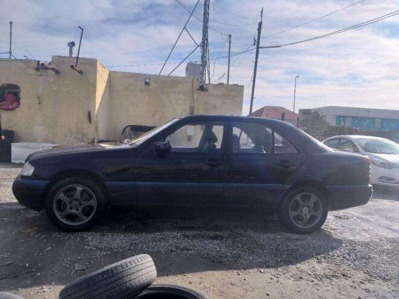 Mercedes C 180, 1995 il, 1.8 L, 400 000 km