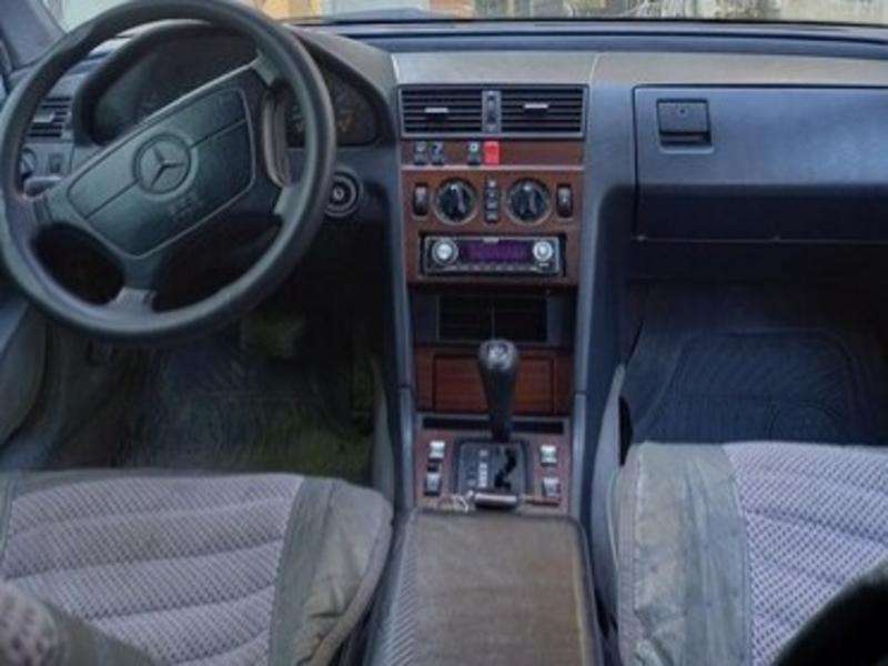 Mercedes C 180, 1995 il, 1.8 L, 250 000 km