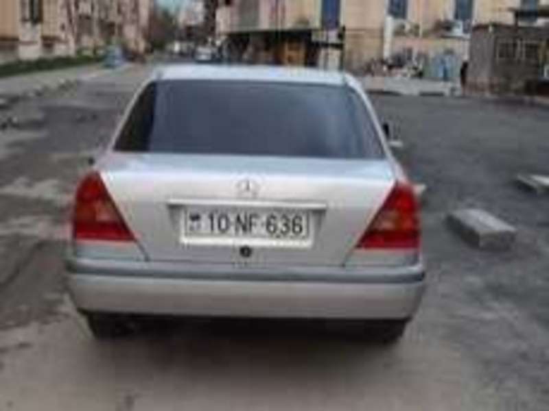 Mercedes C 180, 1995 il, 1.8 L, 200 000 km