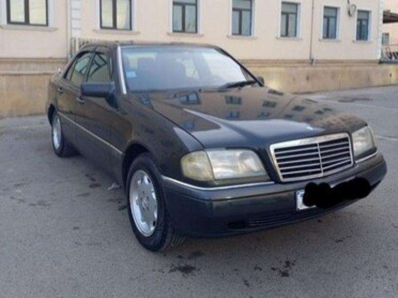 Mercedes C 180, 1995 il, 1.8 L, 296 800 km