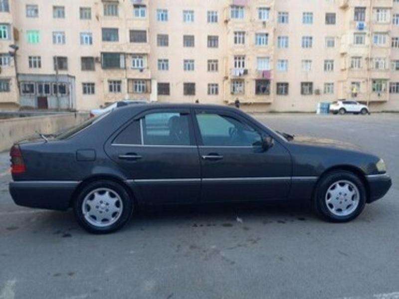 Mercedes C 180, 1995 il, 1.8 L, 296 800 km