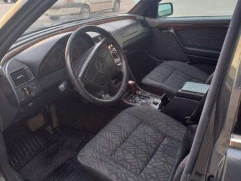 Mercedes C 180, 1995 il, 1.8 L, 296 800 km