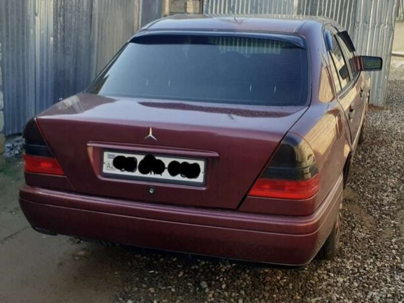 Mercedes C 180, 1995 il, 1.8 L, 422 000 km