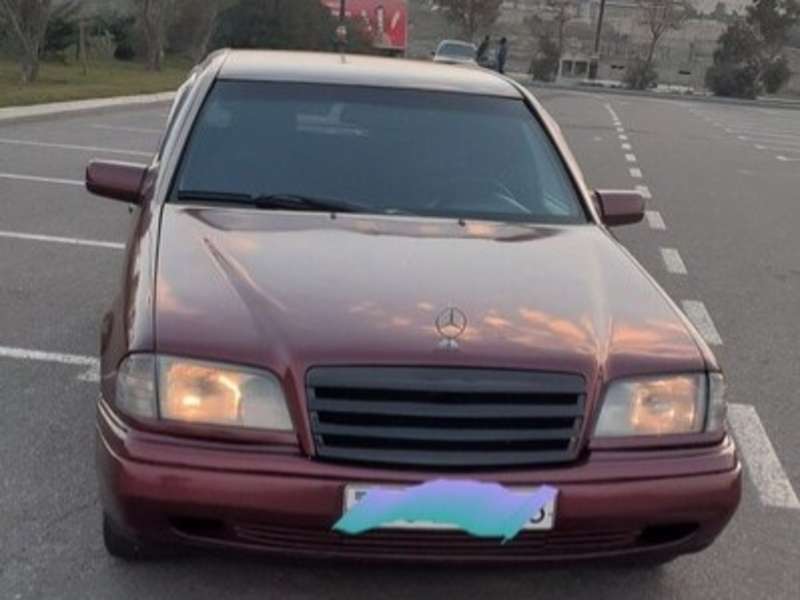 Mercedes C 180, 1995 il, 1.8 L, 422 000 km