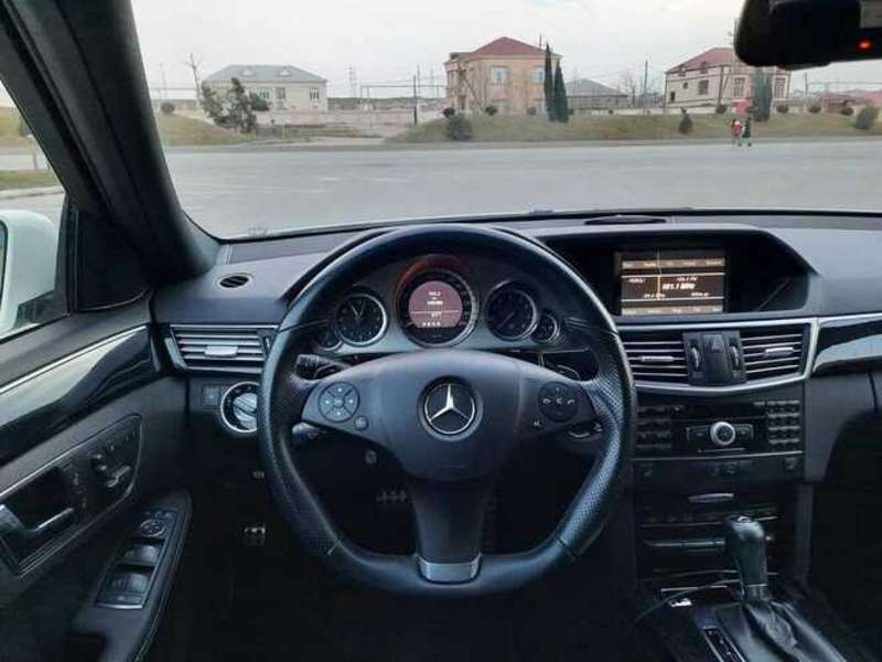 Mercedes E 200, 2011 il, 1.8 L, 158 000 km
