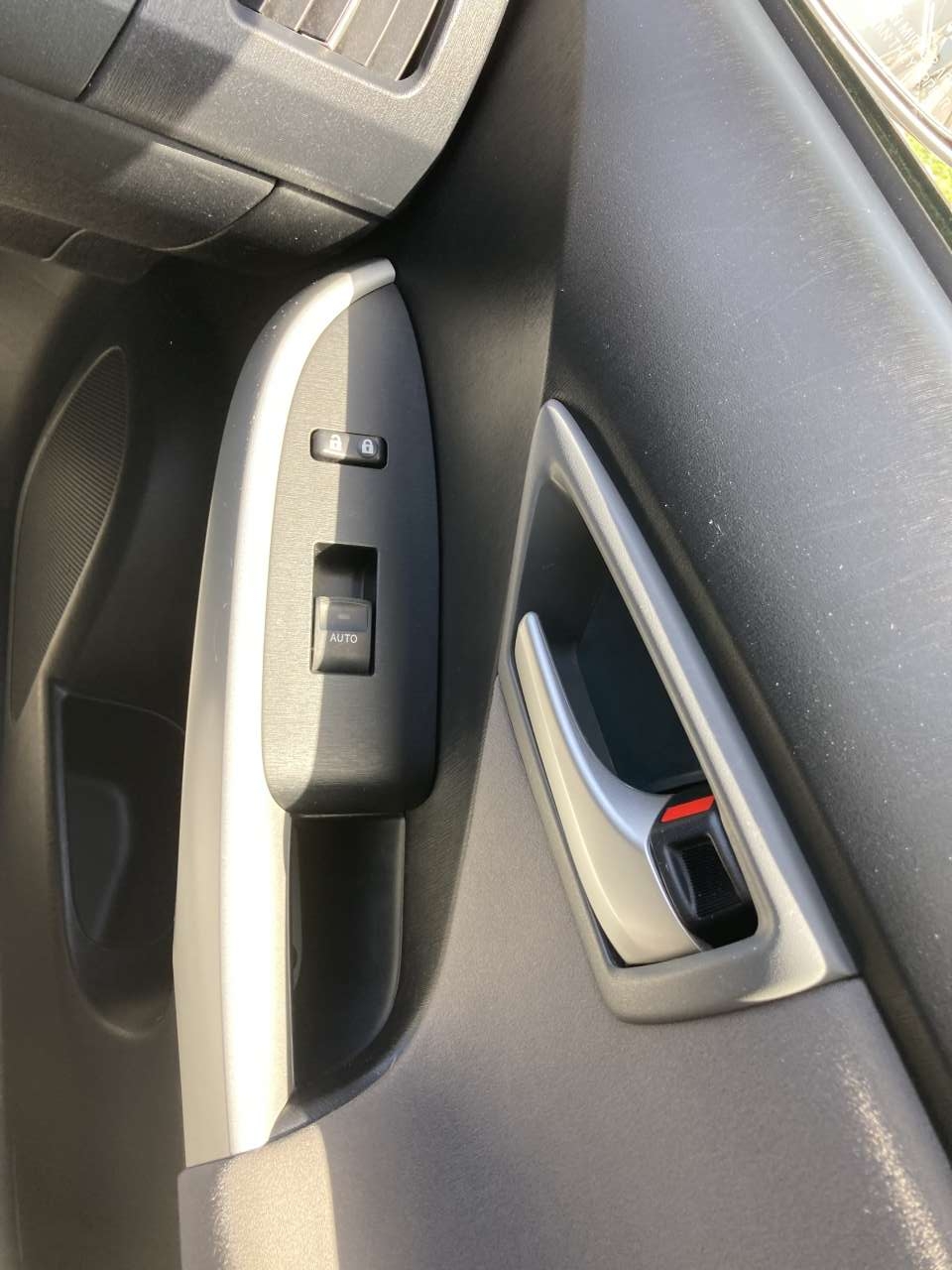 Toyota Prius, 2012 il, 1.8 L, 300 000 km