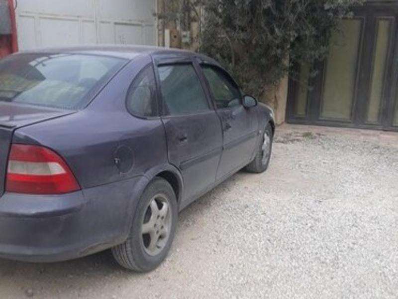 Opel Vectra, 1997 il, 2.0 L, 445 000 km