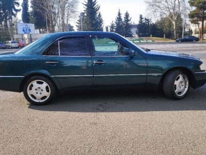 Mercedes C 180, 1995 il, 1.8 L, 366 235 km